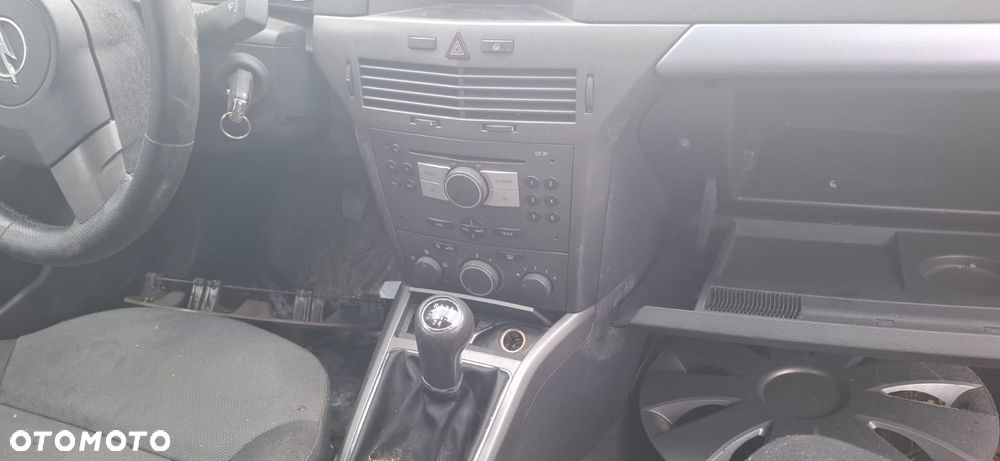 OPEL ASTRA H III KOMBI 04-06 1.4 90KM RADIOODTWARZACZ RADIO - 1