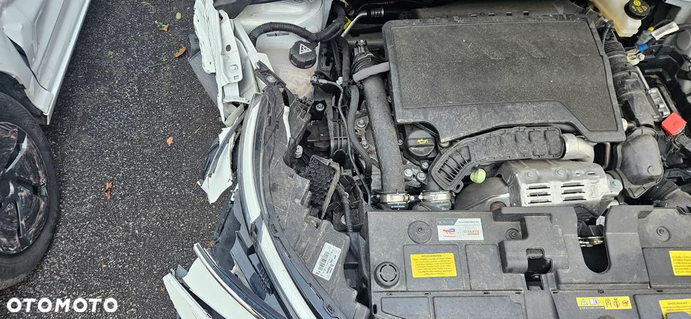 Citroën C4X PureTech 100 Stop&Start FEEL - 5