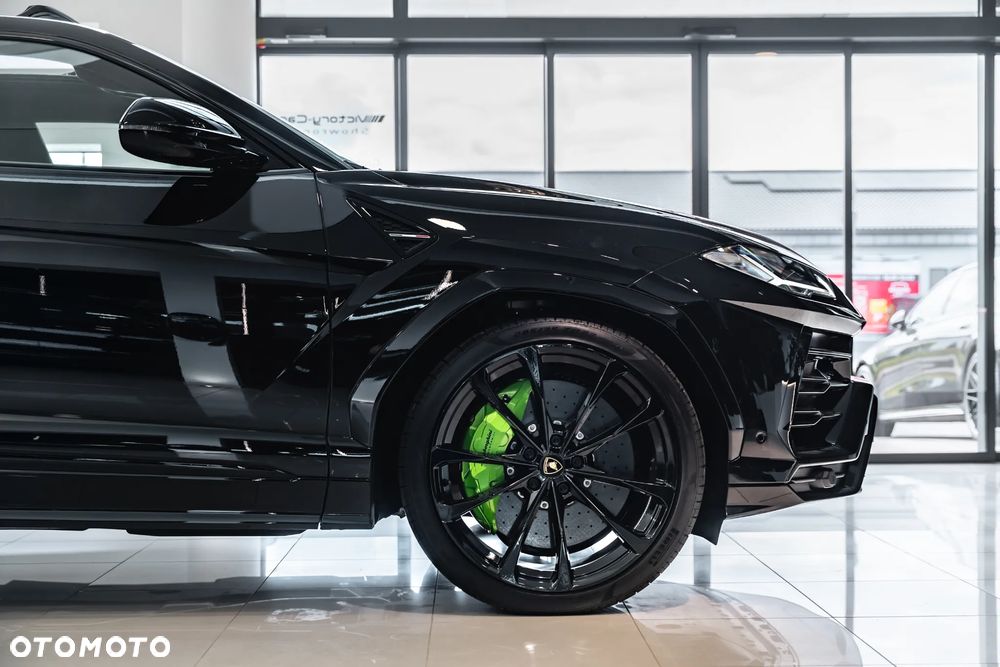 Lamborghini Urus - 14