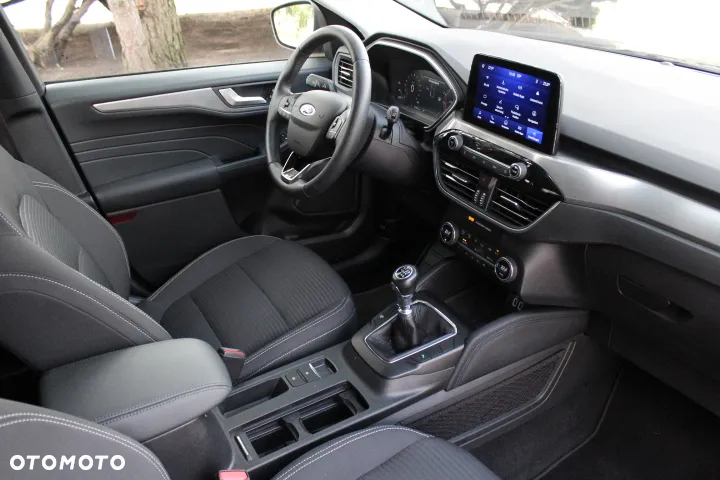 Ford Kuga 1.5 EcoBoost TITANIUM - 33