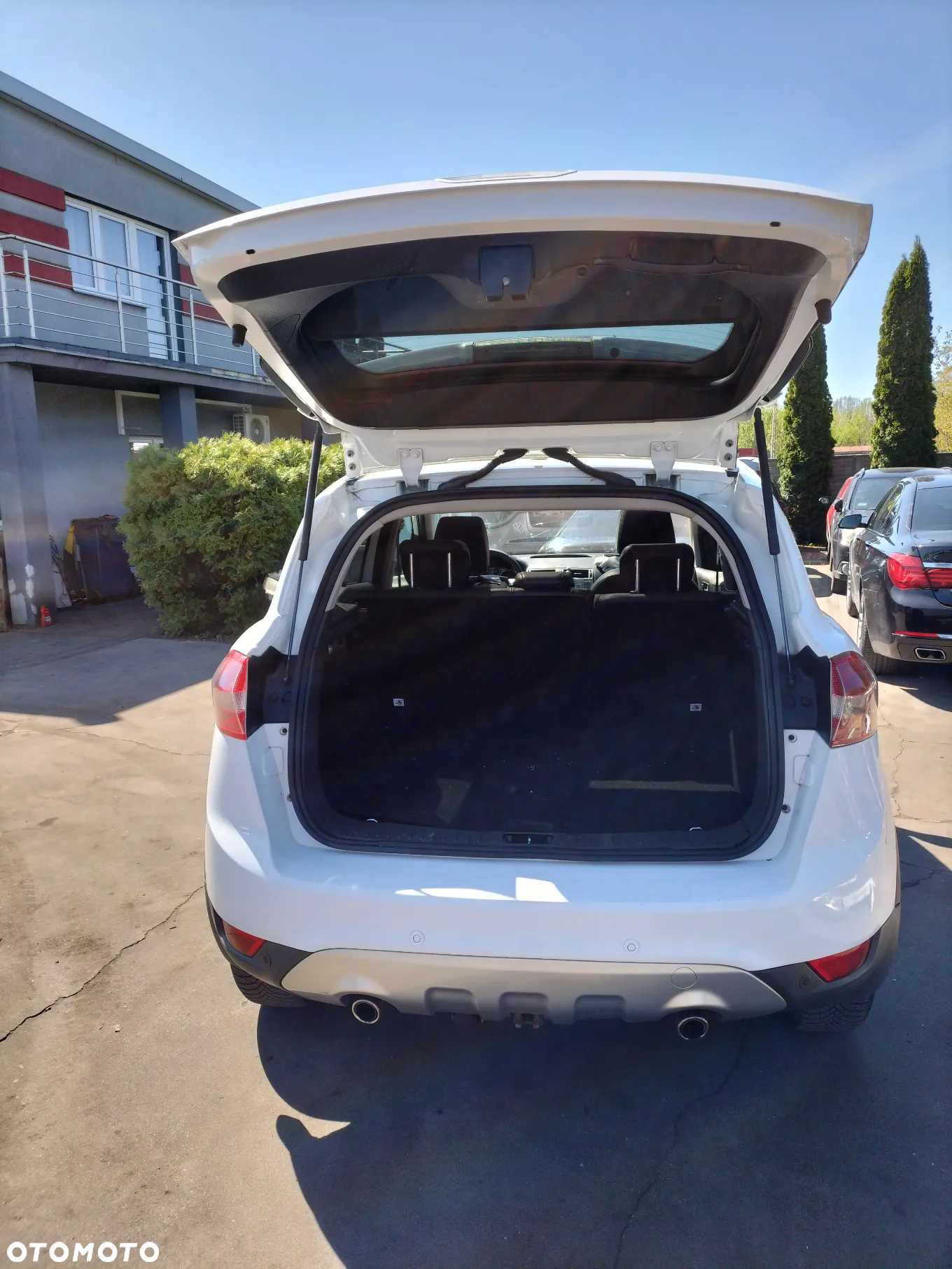 DRZWI PRAWE LEWE TYŁ  FORD KUGA I 2.0 TDCI 163KM 4X4 AUTOMAT KOD LAK. 58 FROZEN WHITE - 11
