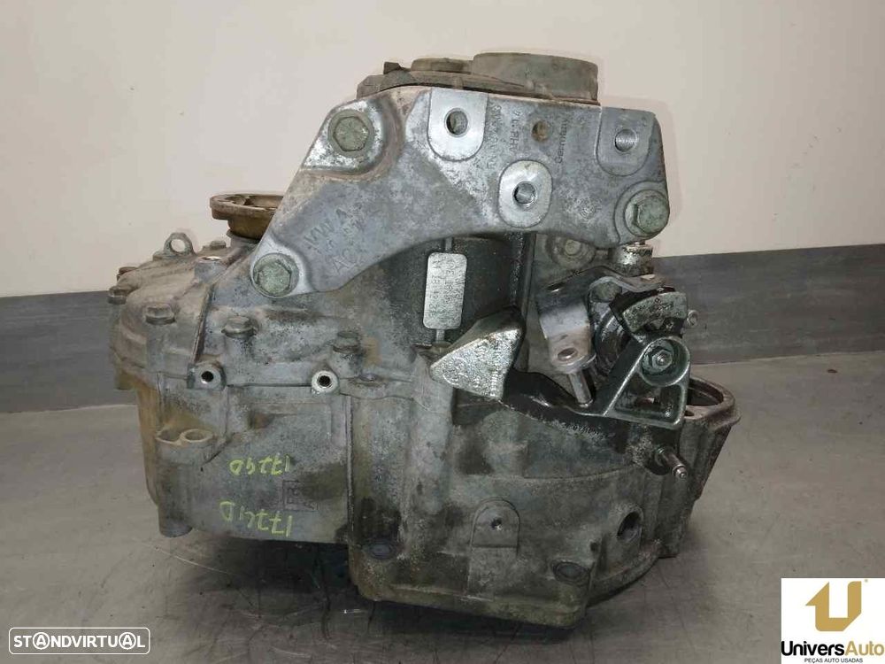 CAIXA VELOCIDADES VOLKSWAGEN TOURAN 2003 -GNE - 4