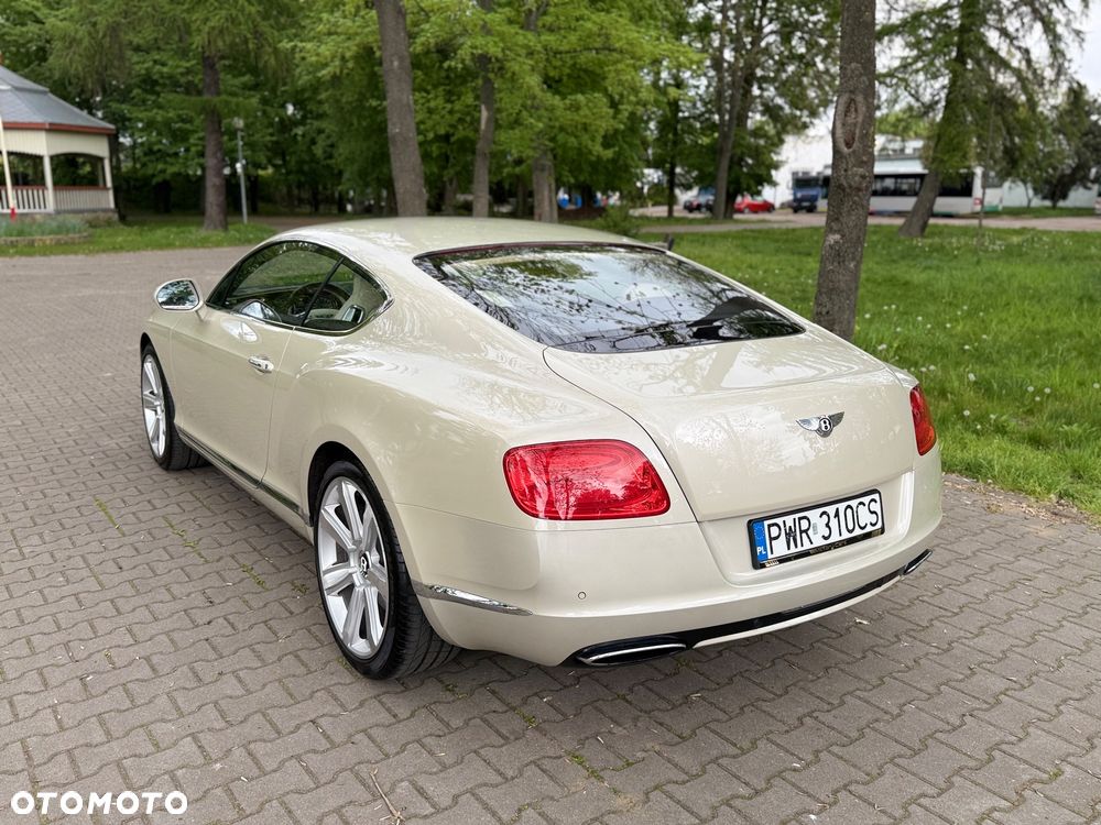 Bentley Continental GT W12 - 10