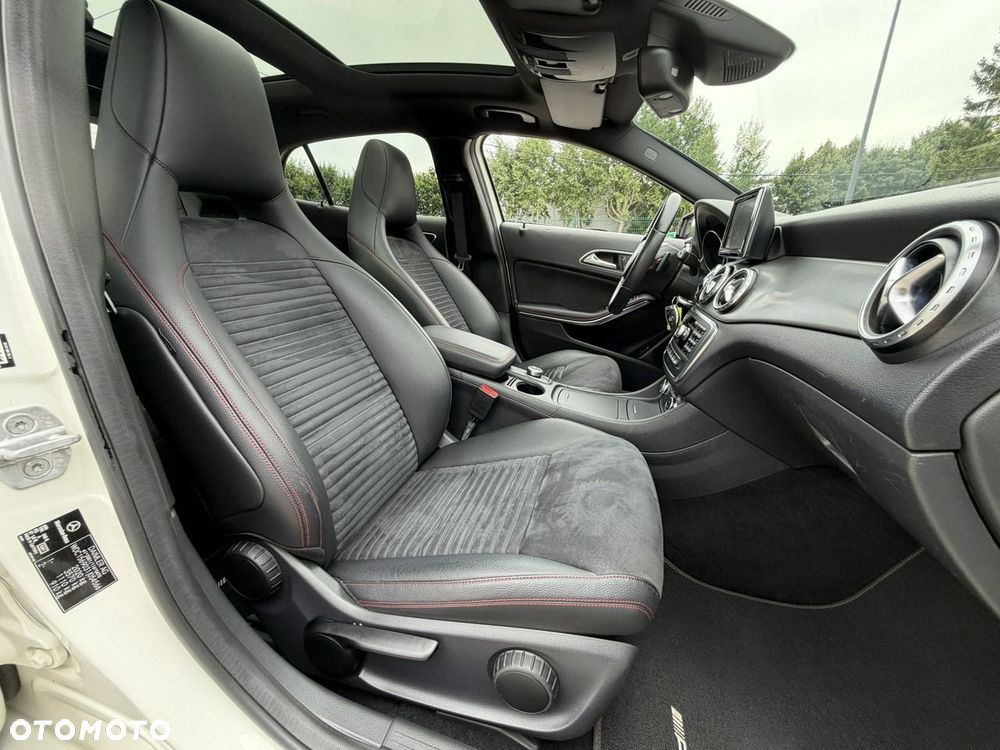 Mercedes-Benz GLA 220 CDI 7G-DCT AMG Line - 37