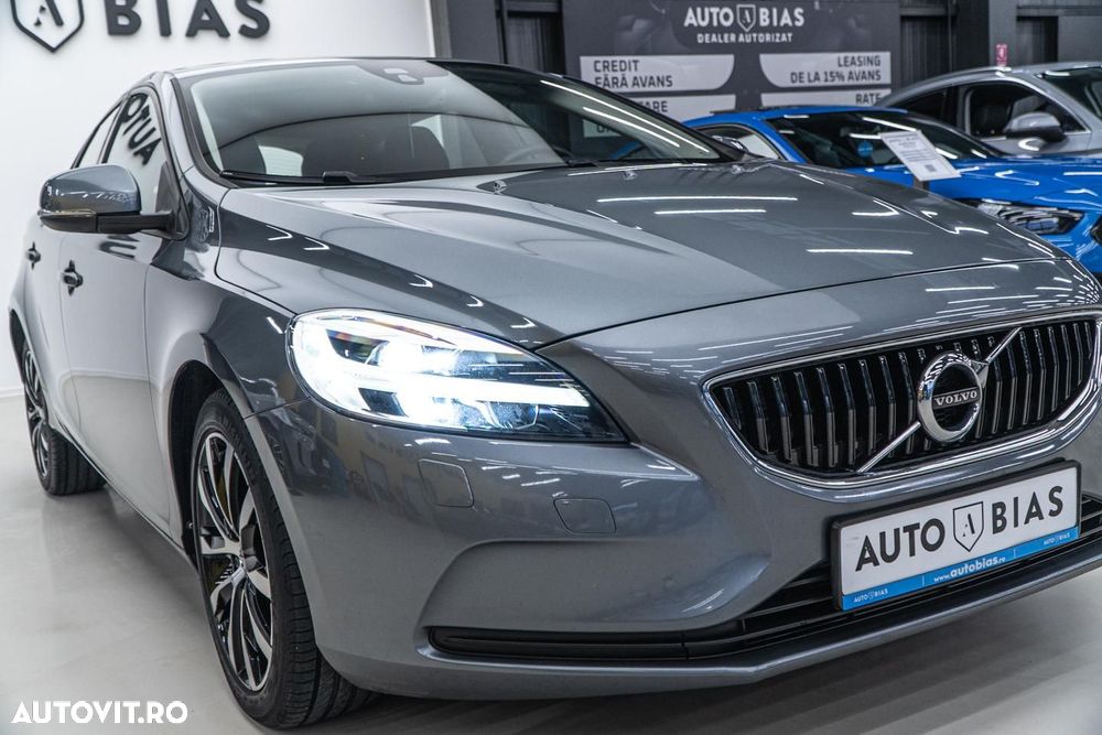 Volvo V40 D3 Geartronic Momentum - 28