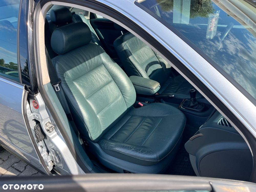 Audi A6 Limousine 2.8 - 15