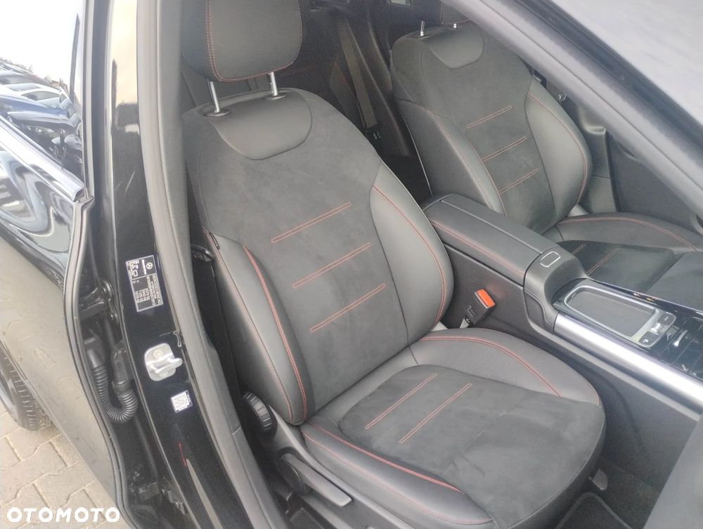 Mercedes-Benz GLA 200 mHEV AMG Line 7G-DCT - 19