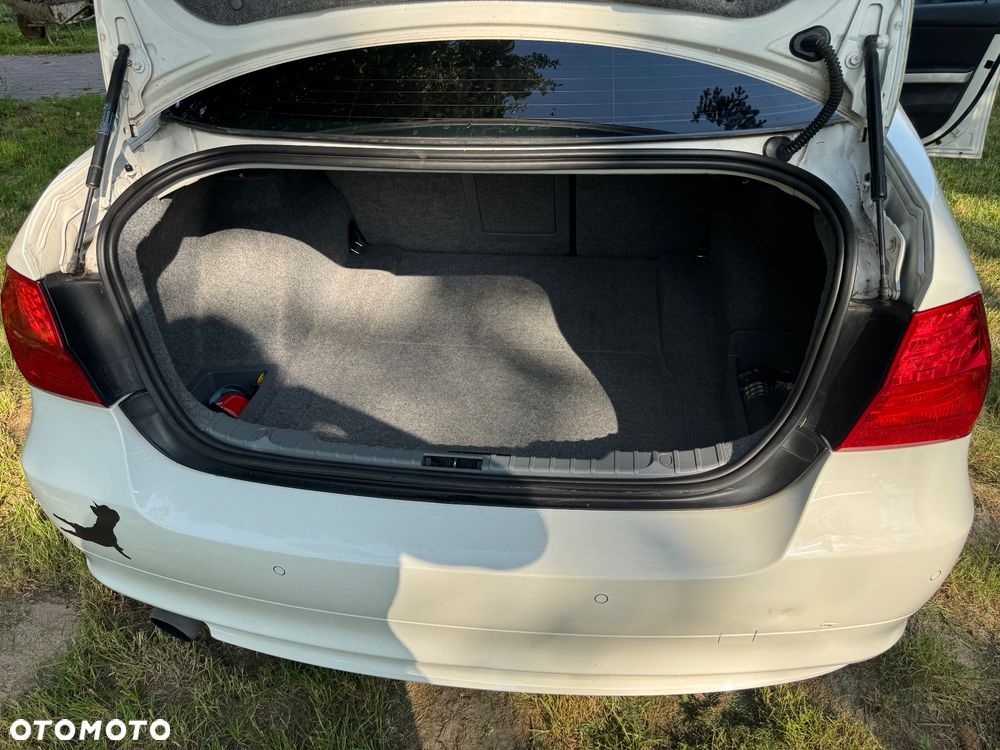 BMW Seria 3 - 26