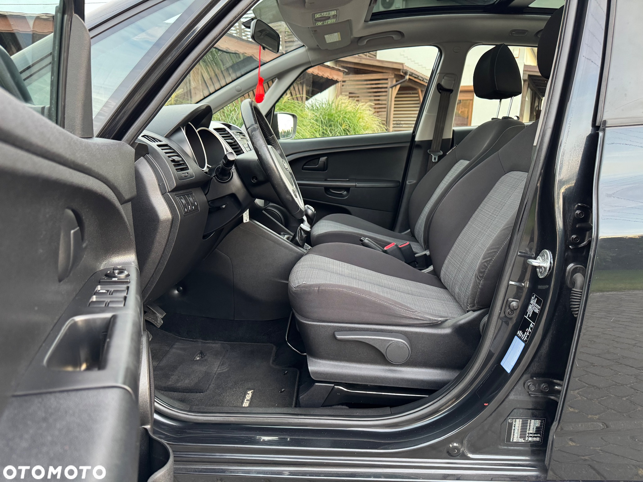 Kia Venga 1.6 CVVT Black Collection - 17
