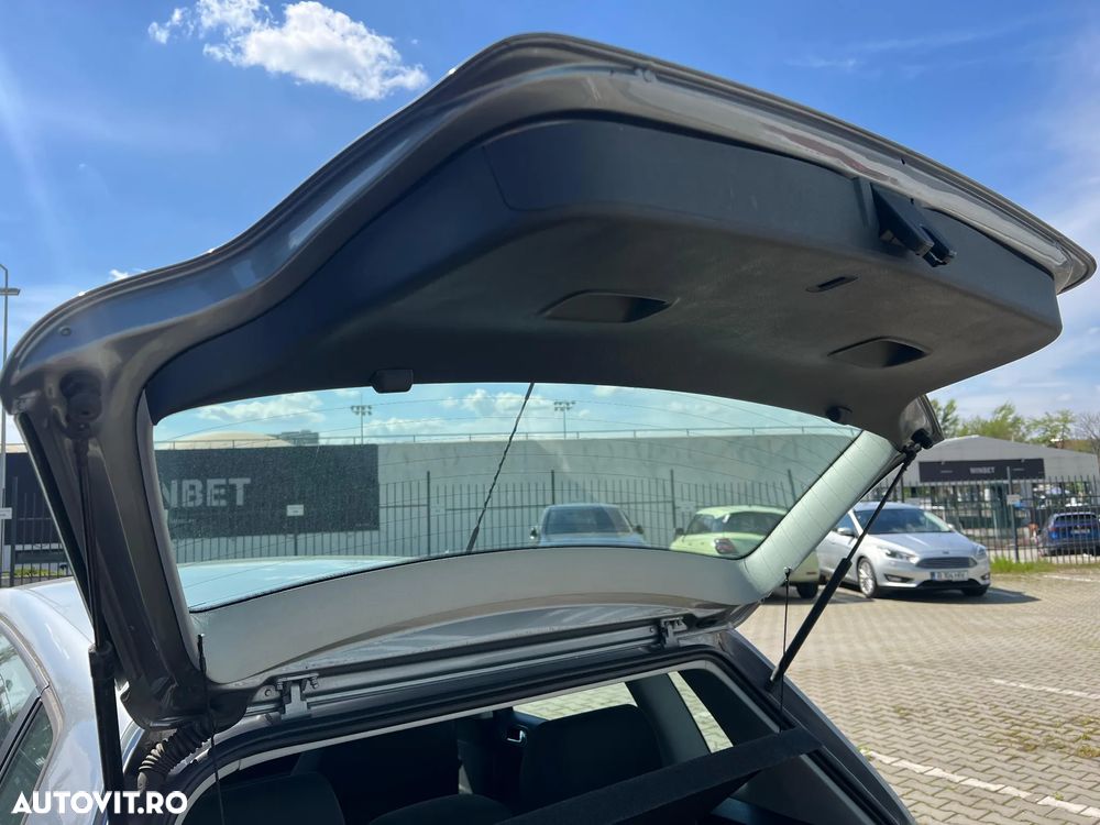 Volkswagen Polo - 12