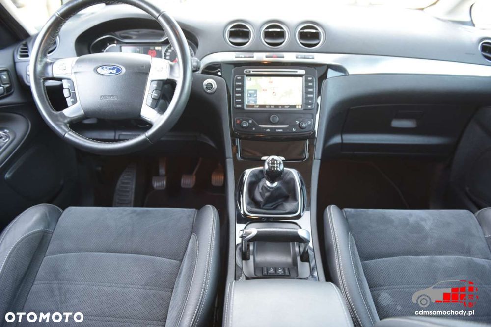 Ford Galaxy - 23
