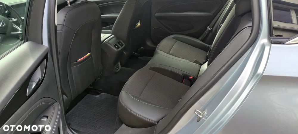 Opel Insignia - 9
