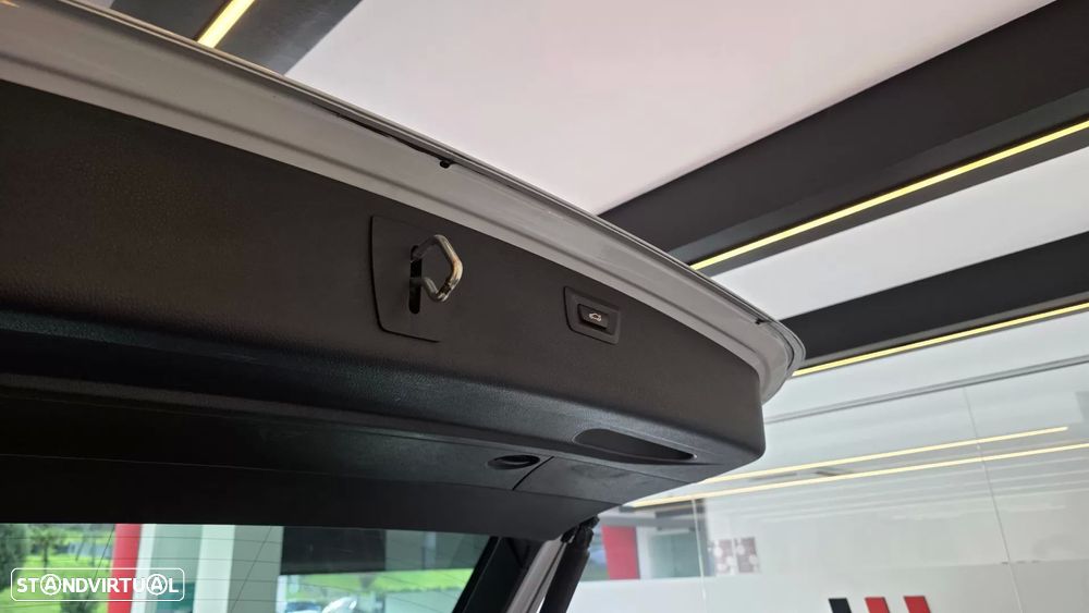 BMW 318 d Pack M Auto - 28