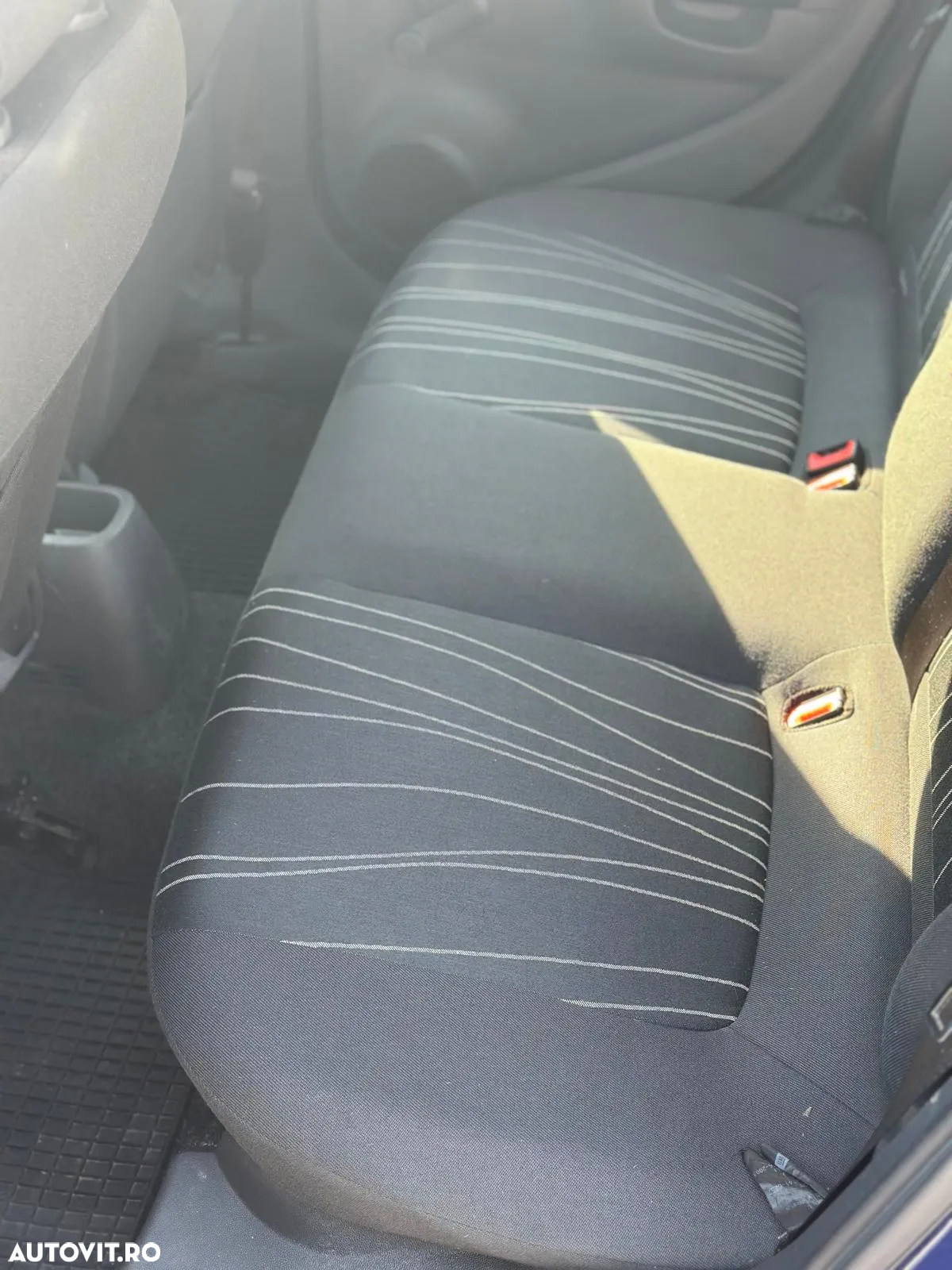 Opel Corsa 1.2i Easytronic Essentia - 9