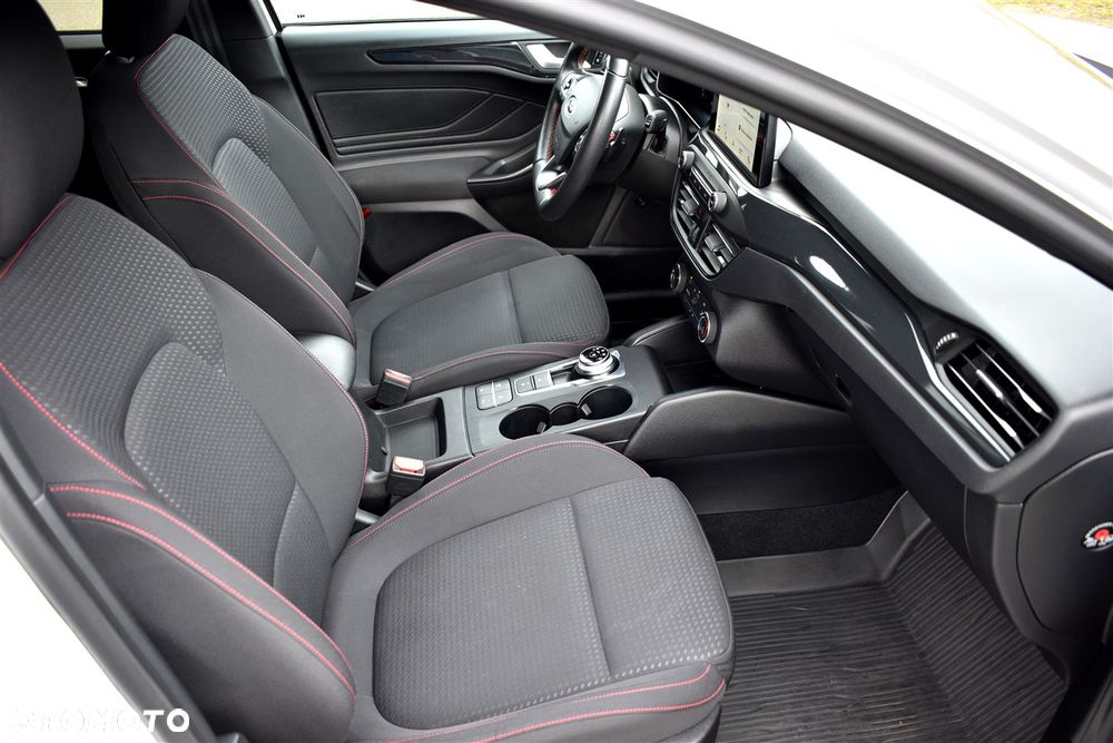 Ford Focus 2.0 EcoBlue ST-Line Business - 22