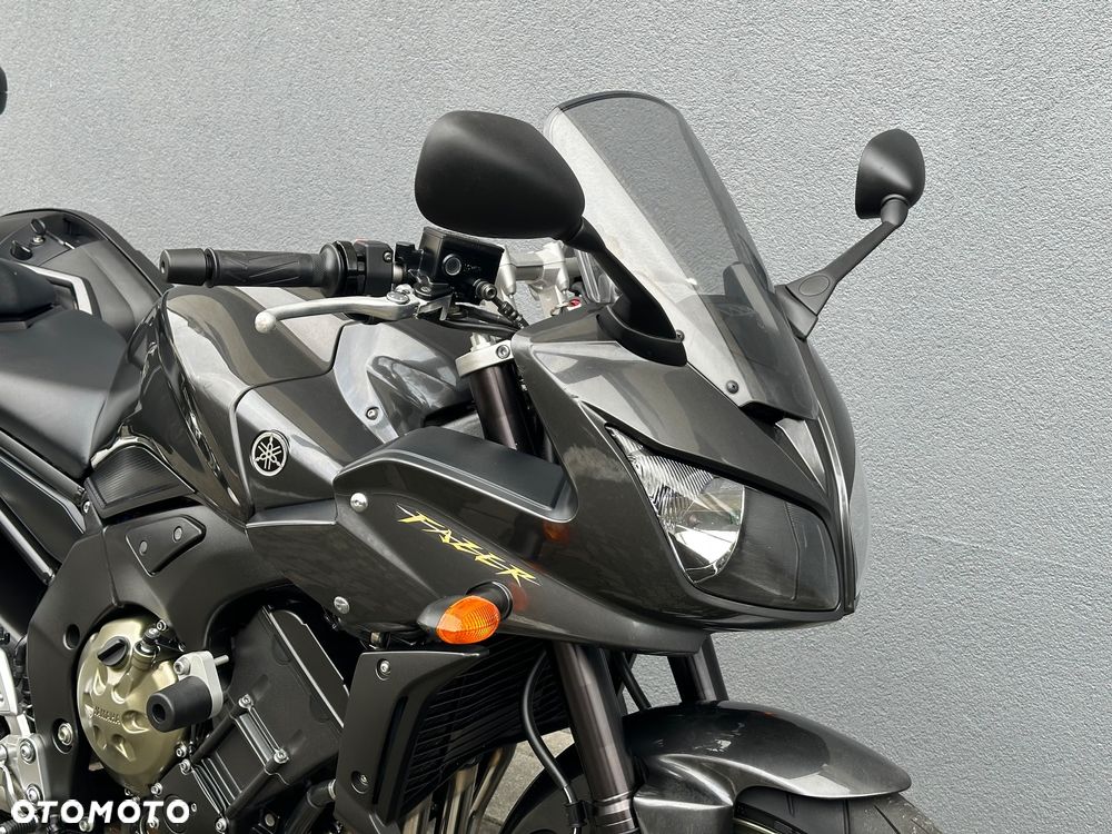 Yamaha FZ - 13
