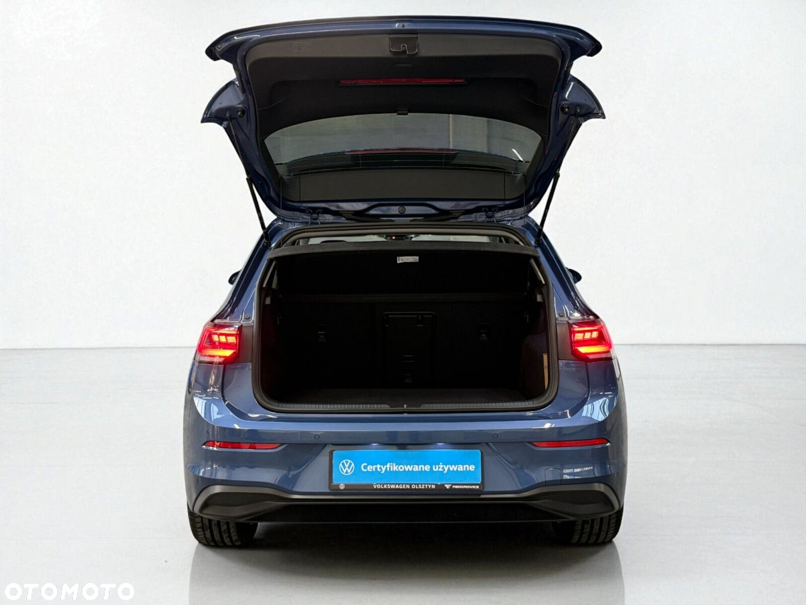 Volkswagen Golf - 11