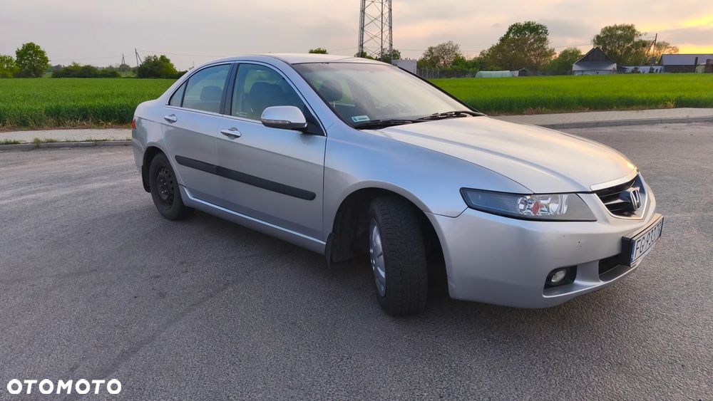 Honda Accord - 1