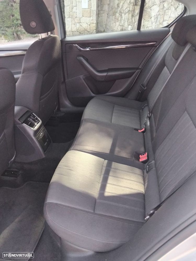 Skoda Octavia 1.6 TDI Style - 10