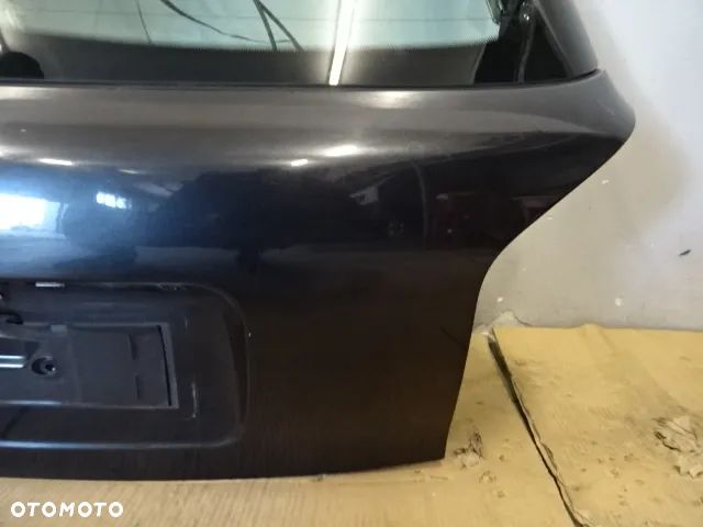 KLAPA TYLNA SZYBA BAGAŻNIKA AUDI A3 8L LAK:LZ9U NR8 - 8