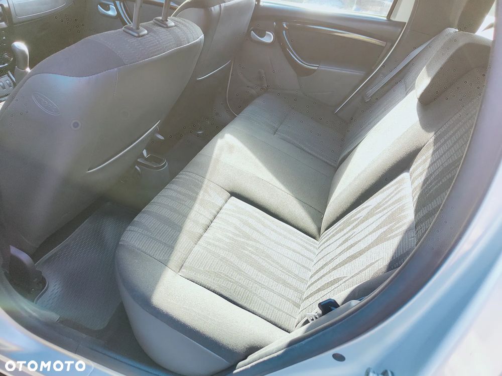 Dacia Duster 1.6 16V 4x2 Laureate - 11