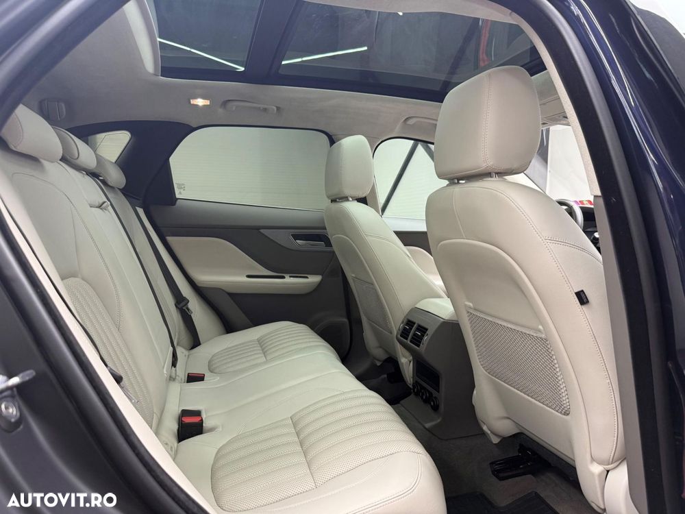 Jaguar F-Pace 30t AWD Prestige - 21