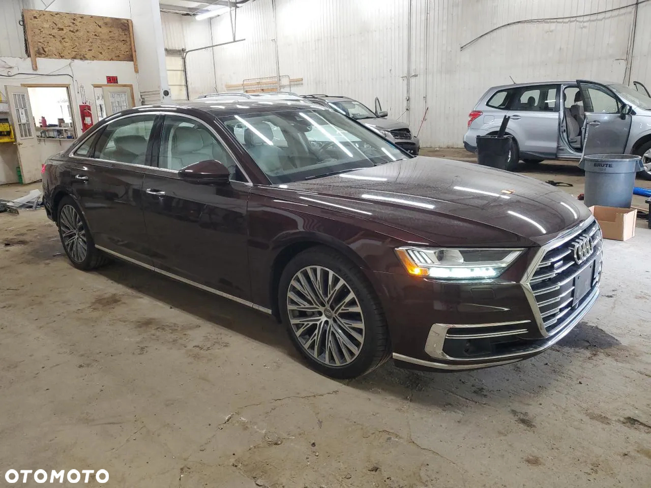 Audi A8 - 2