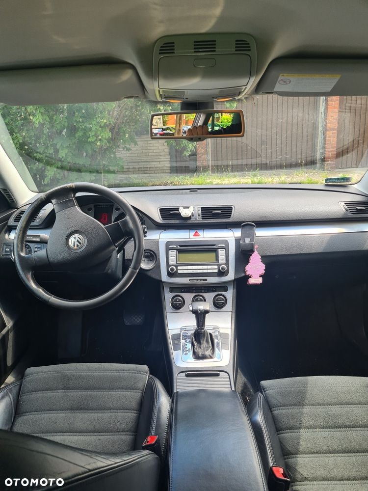 Volkswagen Passat - 6