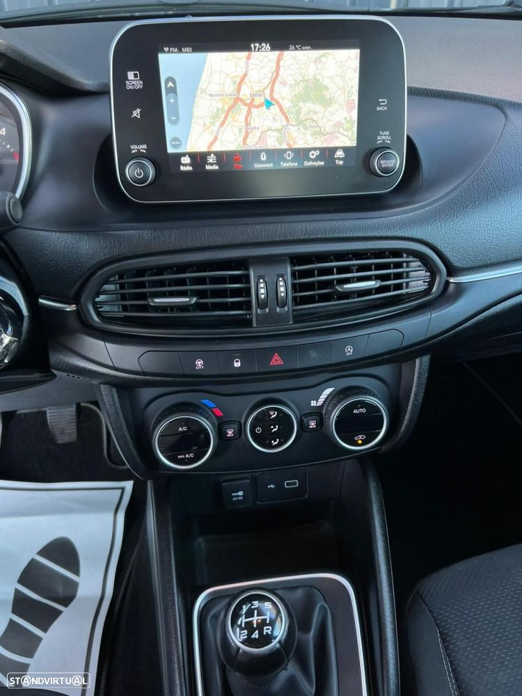 Fiat Tipo Station Wagon 1.3 M-Jet Lounge - 12