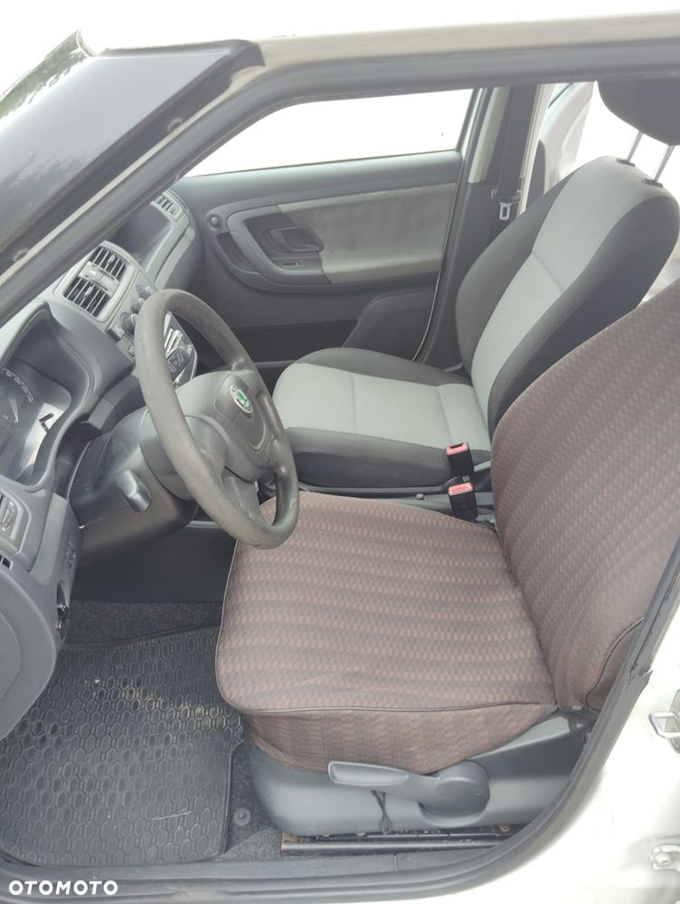 Skoda Fabia 1.4 16V Classic - 14