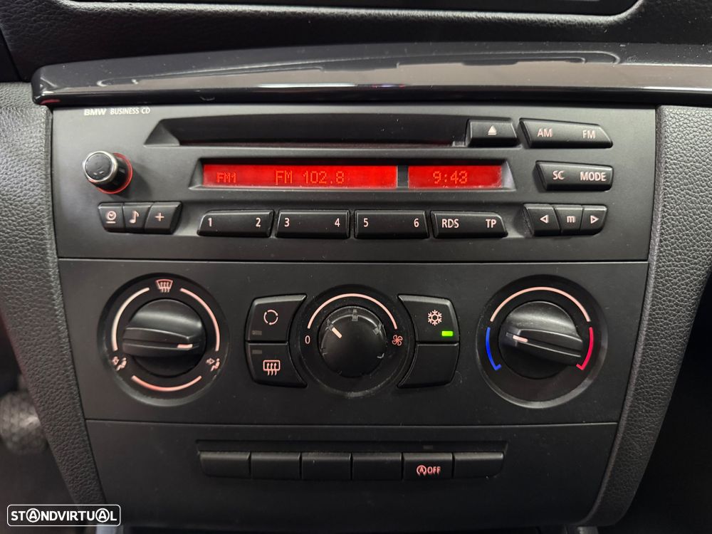 BMW 116 d Sport Line - 27