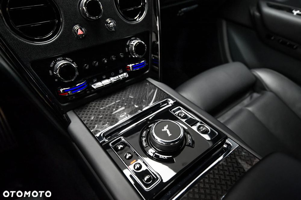 Rolls-Royce Cullinan - 34