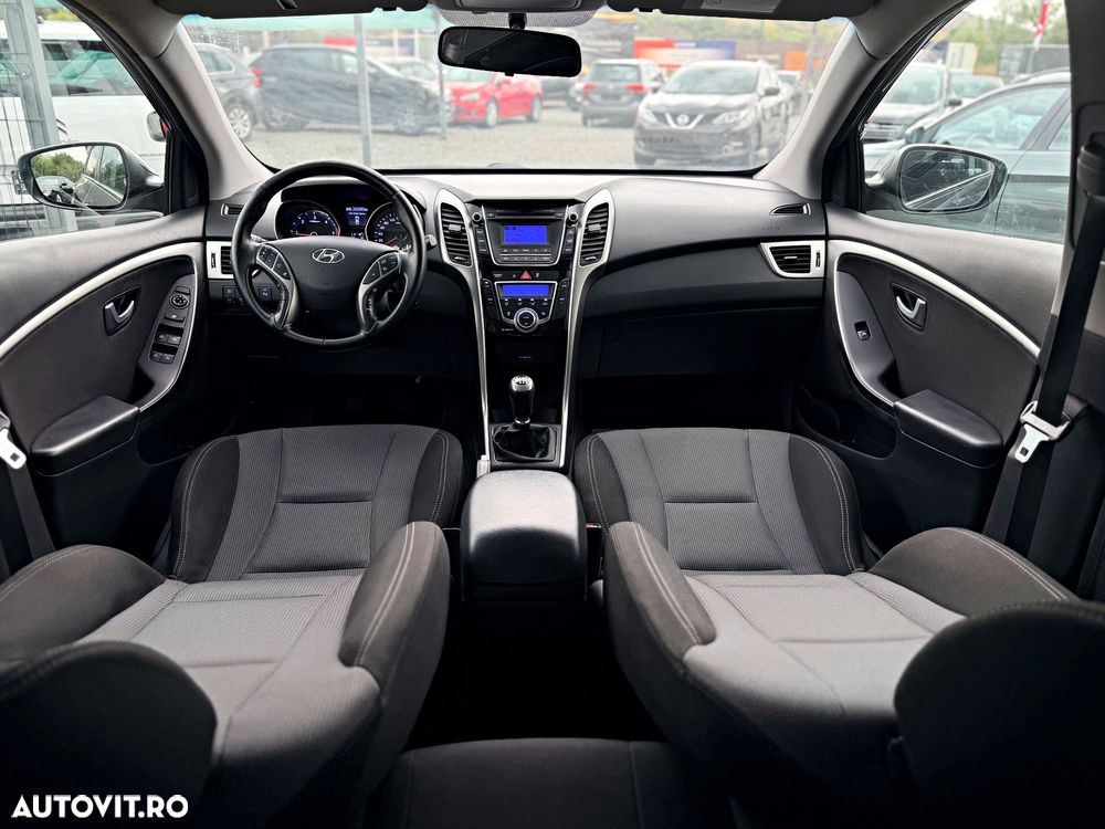 Hyundai i30 1.6 CRDI Comfort - 8