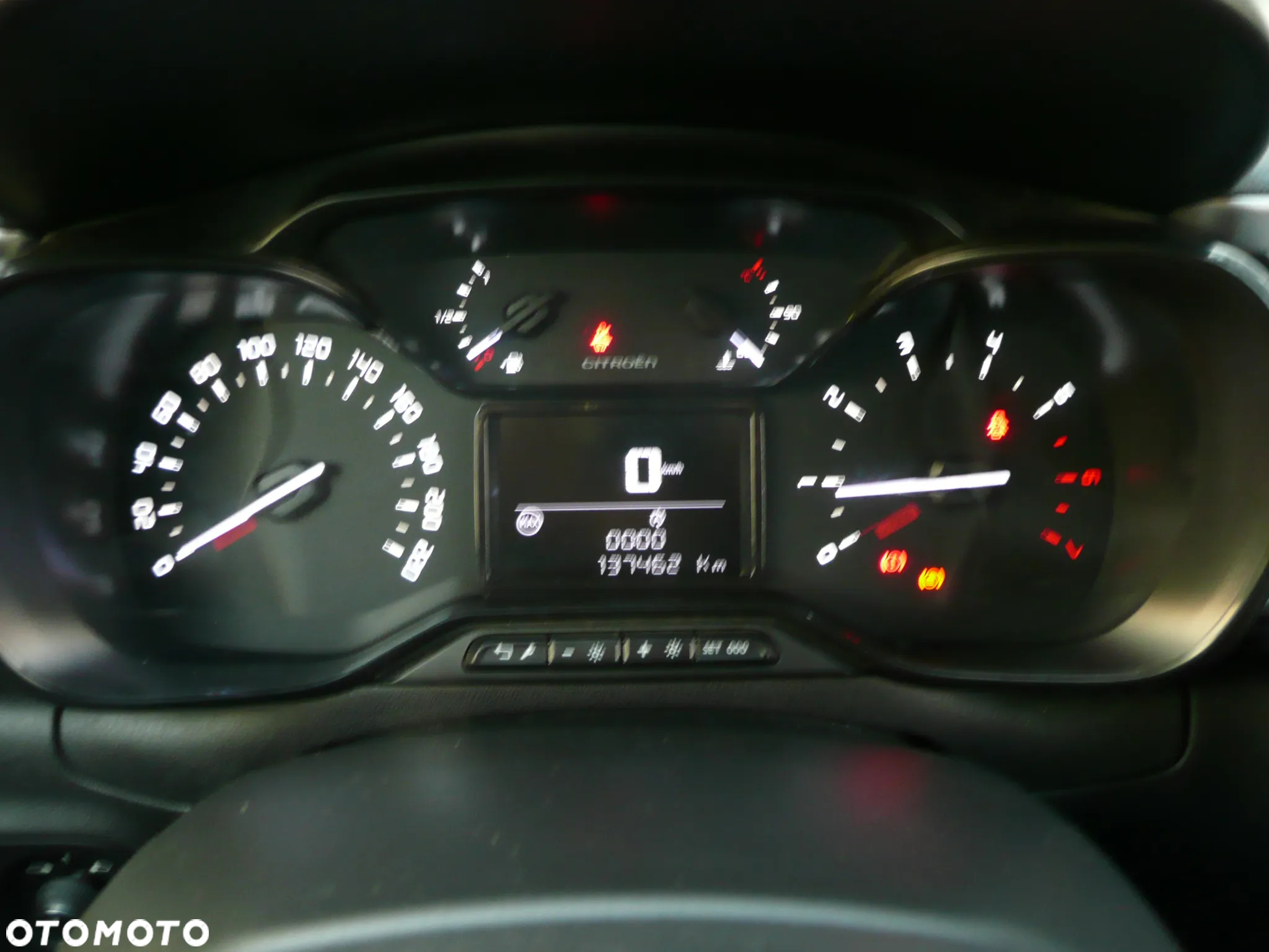 Citroën C3 1.2 PureTech Plus - 24