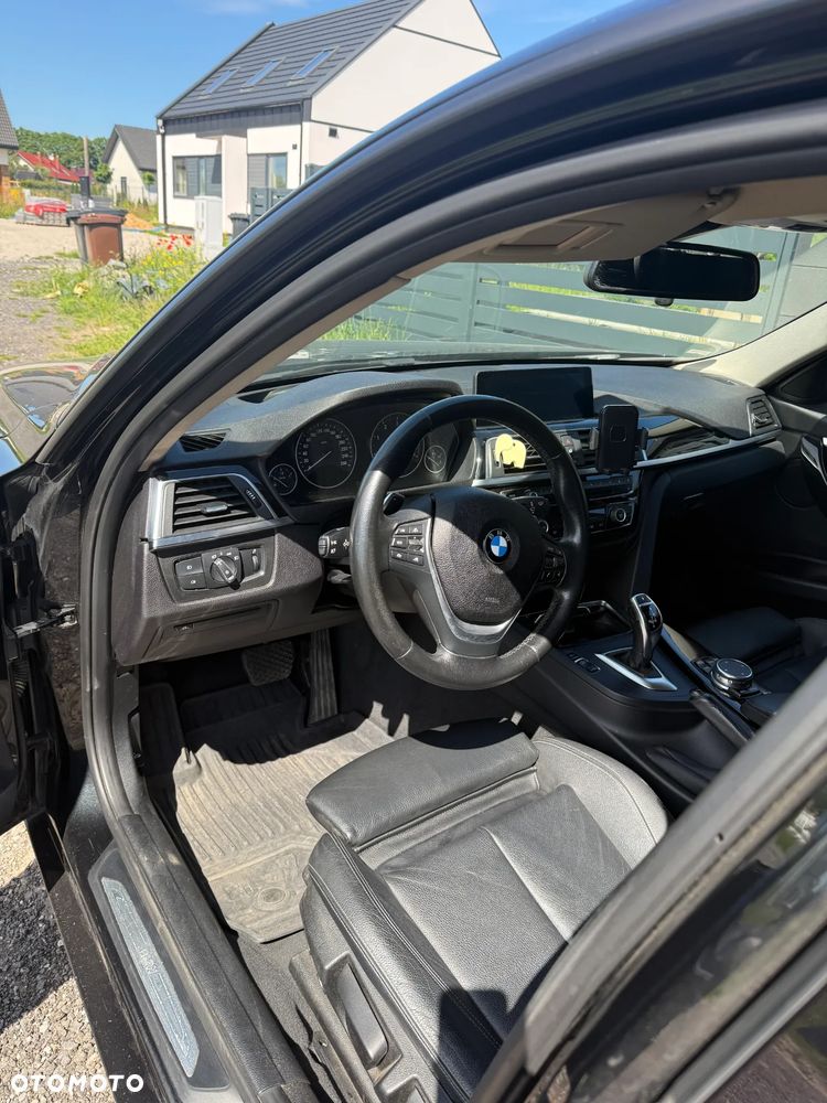 BMW Seria 3 320d Efficient Dynamics - 30