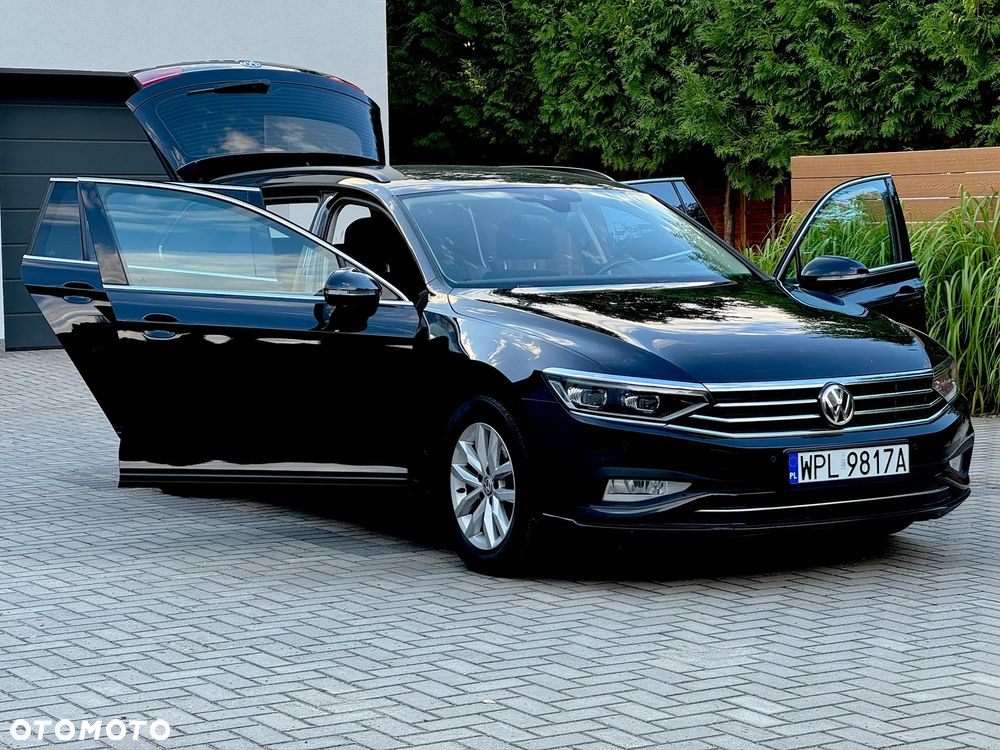 Volkswagen Passat 1.6 TDI SCR DSG Trendline - 12