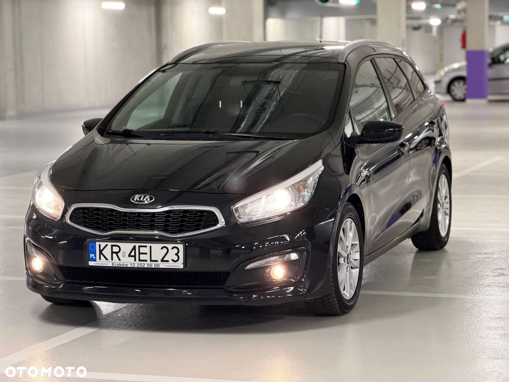 Kia Ceed 1.6 CRDi Smart Plus DCT - 1