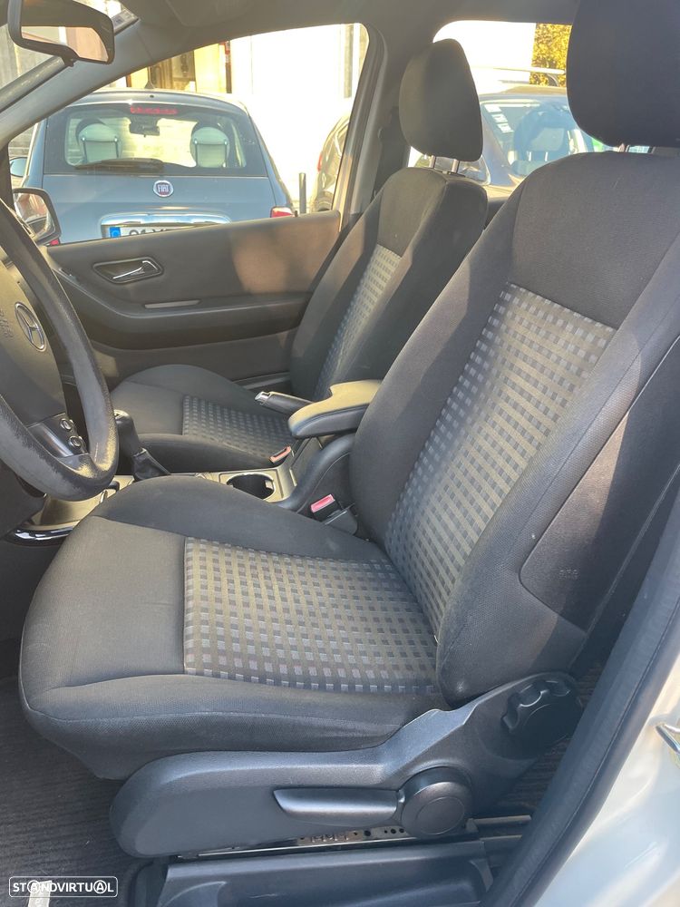 Mercedes-Benz A 160 Classic BlueEfficiency - 9
