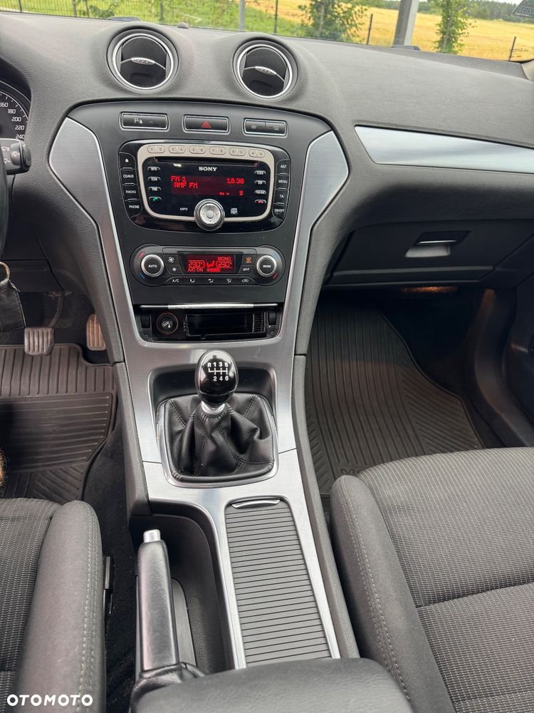 Ford Mondeo 2.0 TDCi Titanium - 10