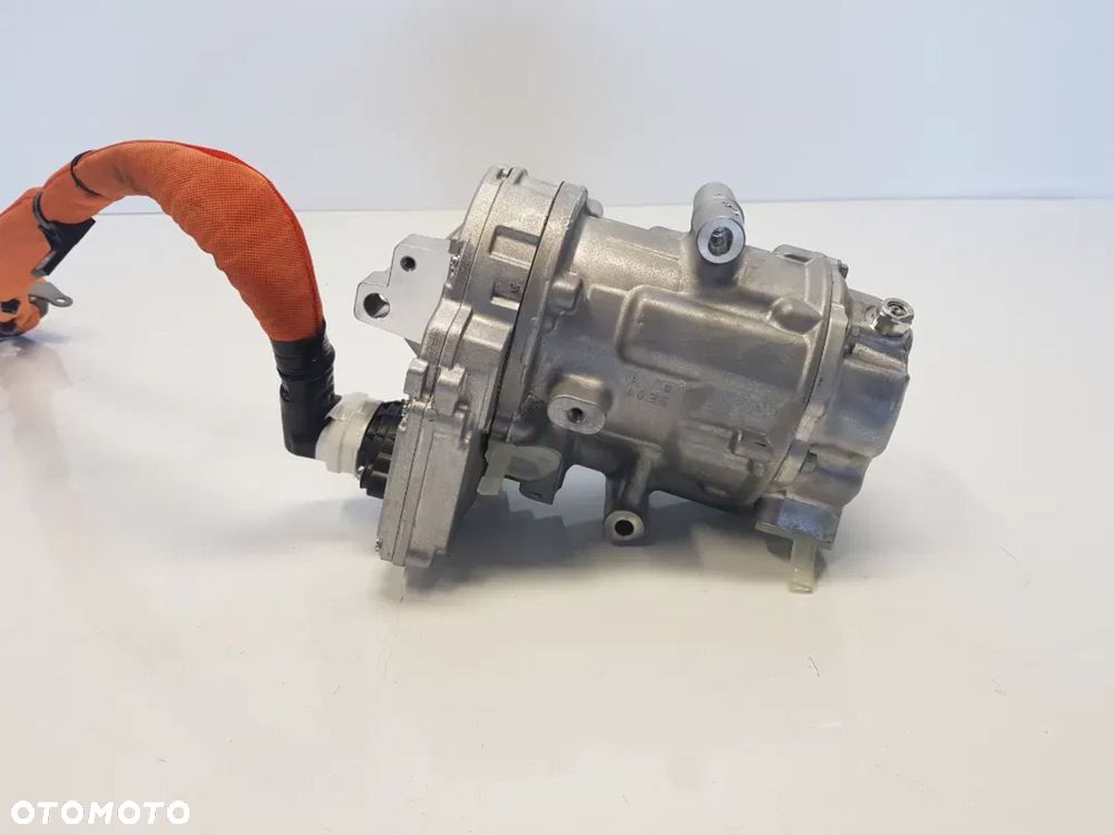Kompresor sprężarka klimatyzacji Renault Clio V Captur II Arkana 1.6 E-Tech Hybryda 926008231R - 1