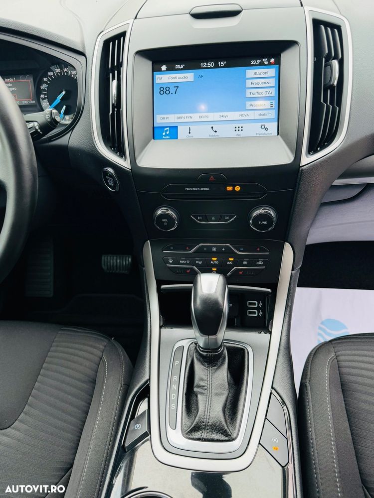 Ford S-Max 2.0 TDCi Powershift Titanium - 10