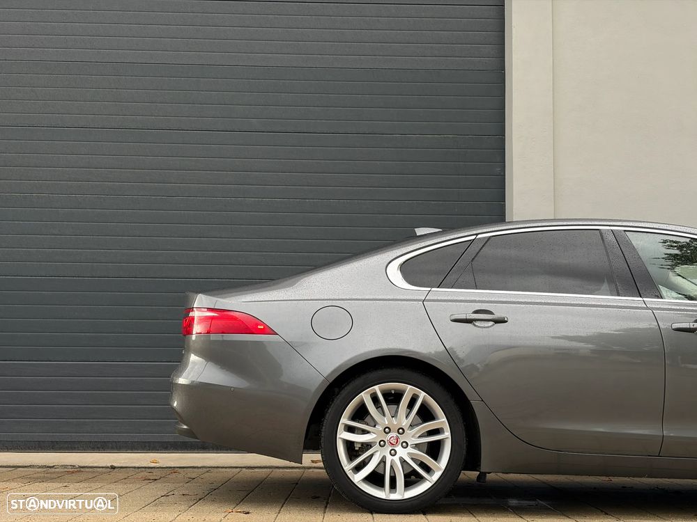 Jaguar XF 20d Aut. Prestige - 9