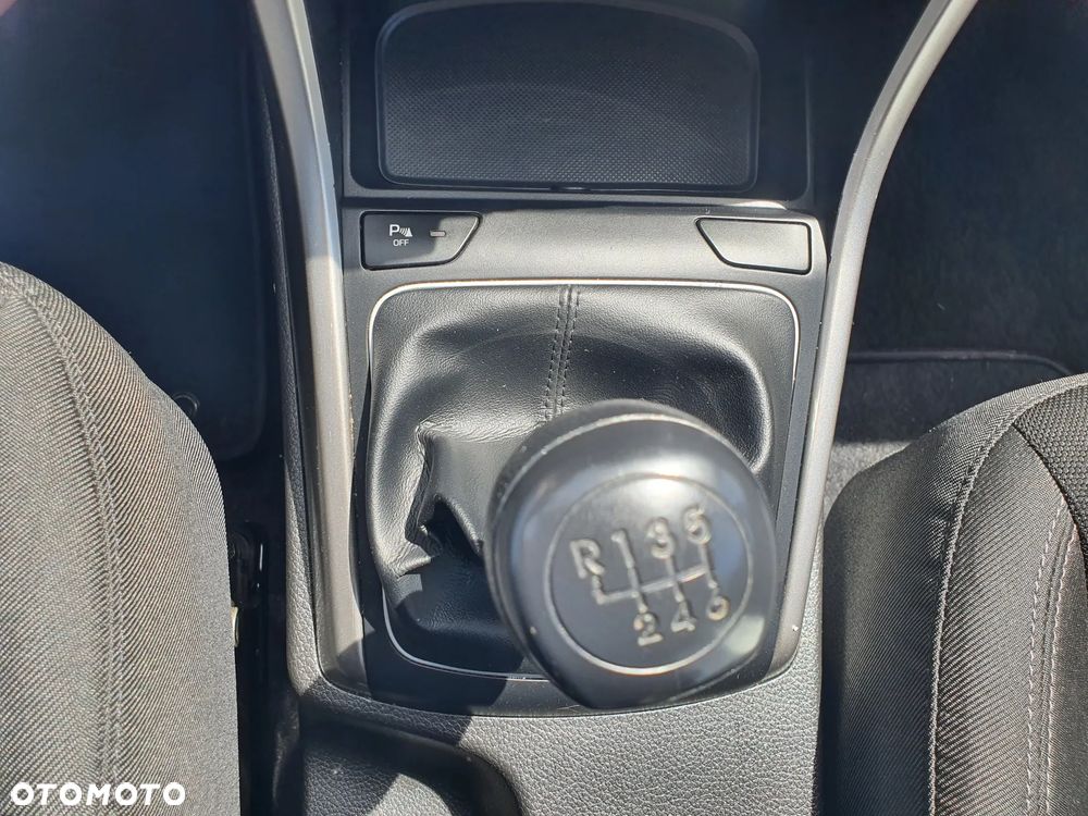 Hyundai i30 blue 1.6 CRDi Classic Navigation - 21