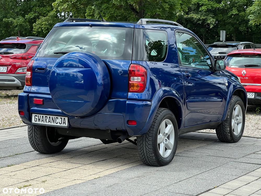 Toyota RAV4 4x4 Edition - 11