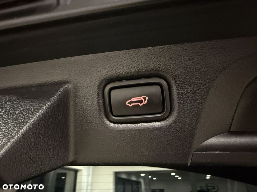 Kia ProCeed 1.6 T-GDI GT DCT - 9