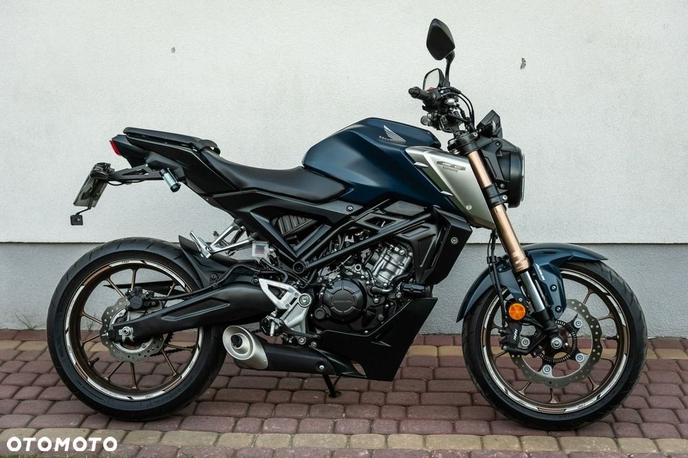 Honda CB - 2