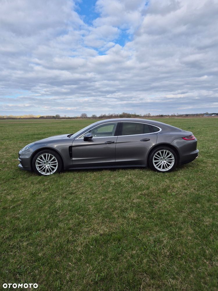 Porsche Panamera 4 - 1