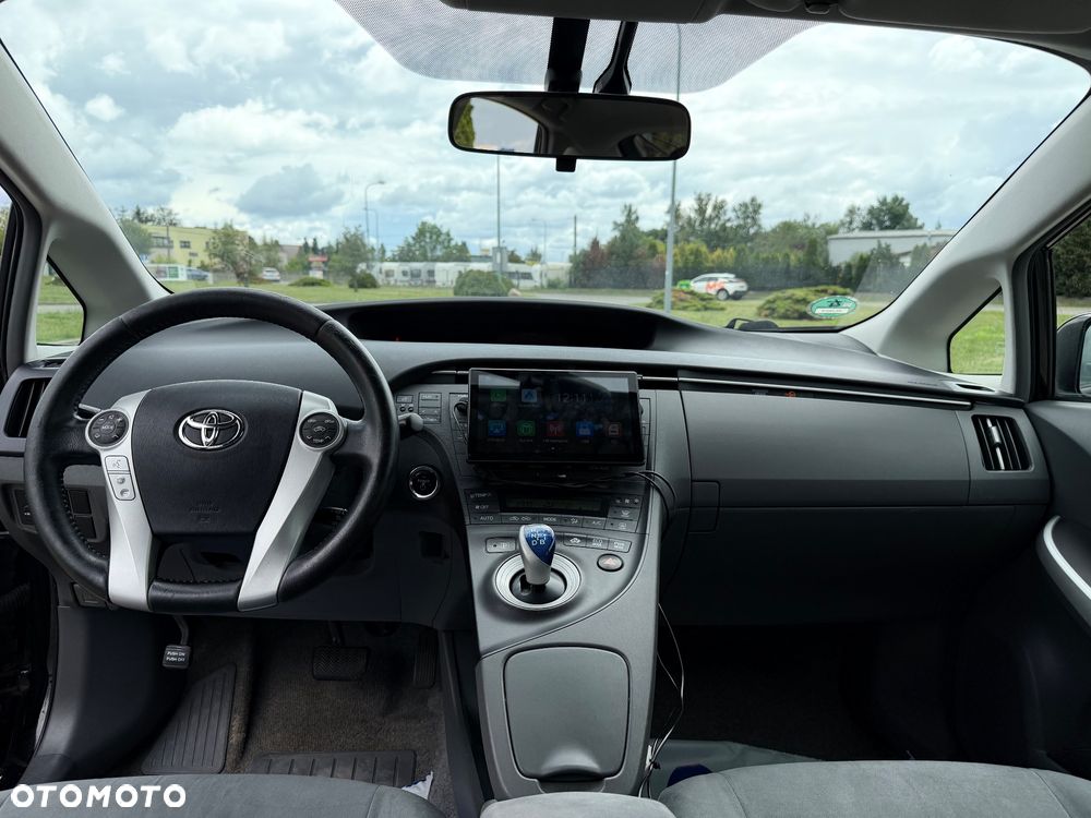 Toyota Prius - 12