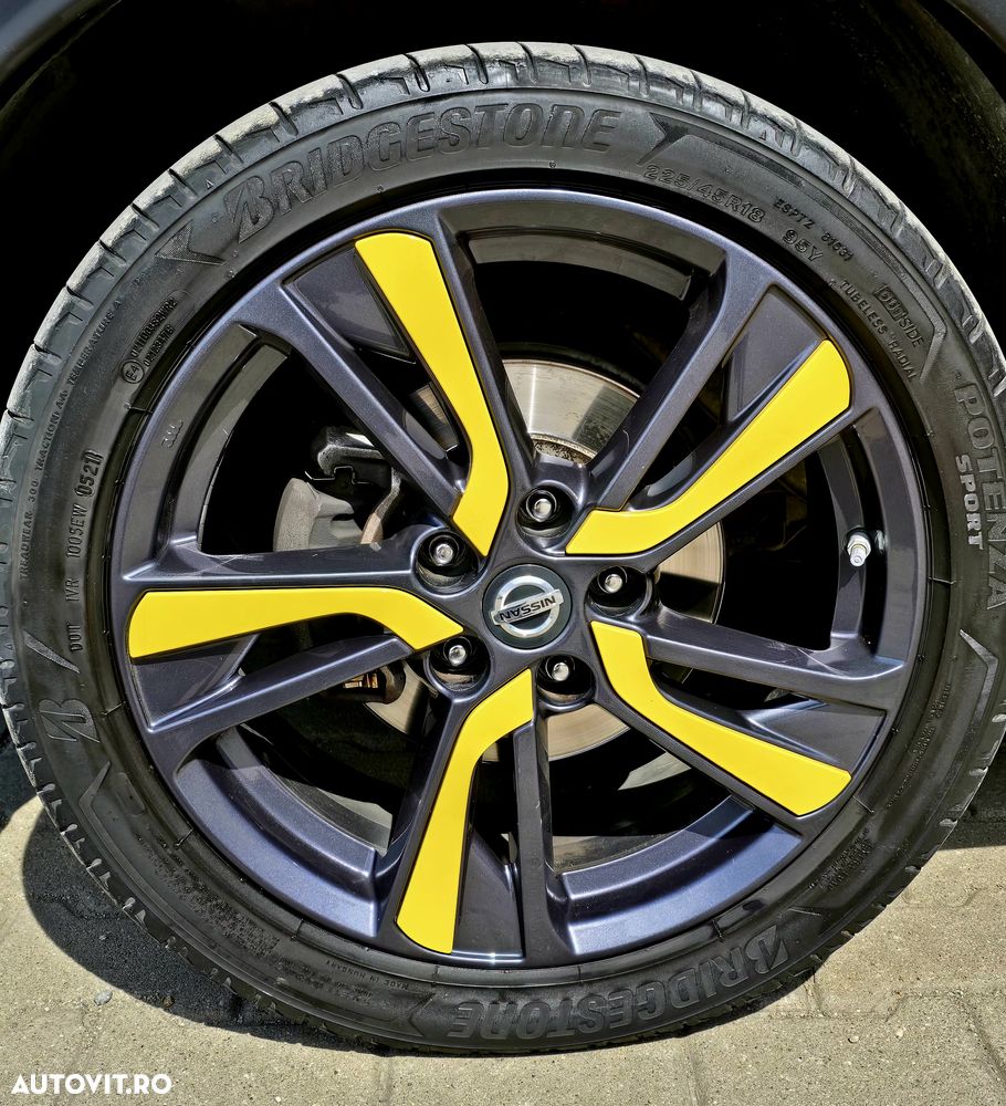 Nissan Juke 1.2L DIG-T Start/Stop Tekna - 31