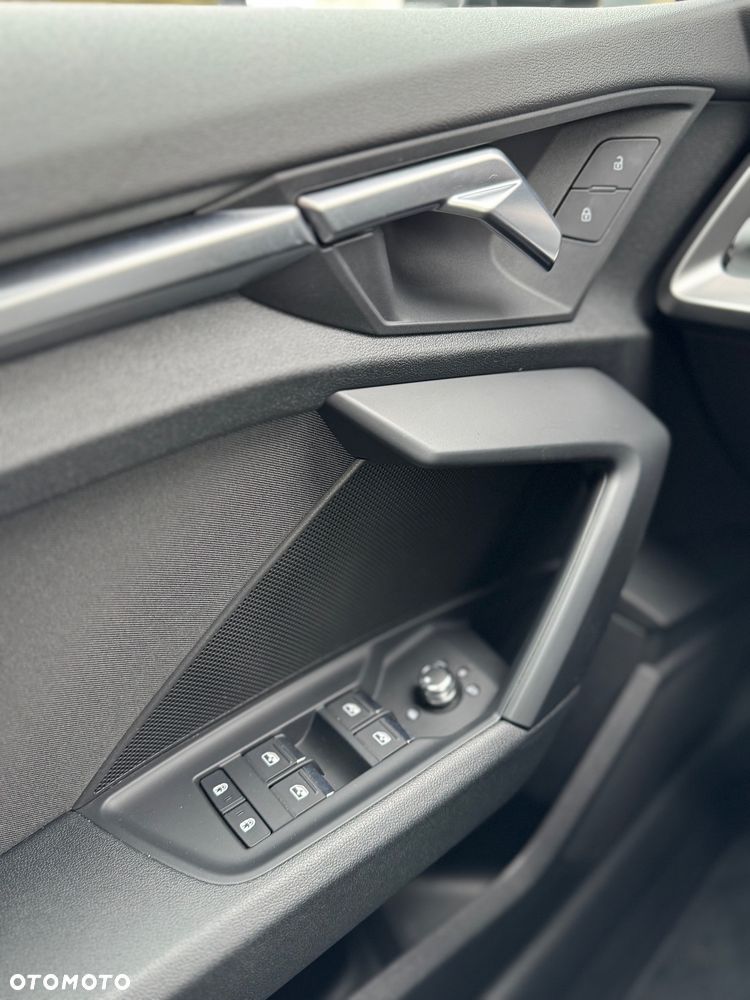 Audi A3 Sportback 35 TDI S tronic sport - 30